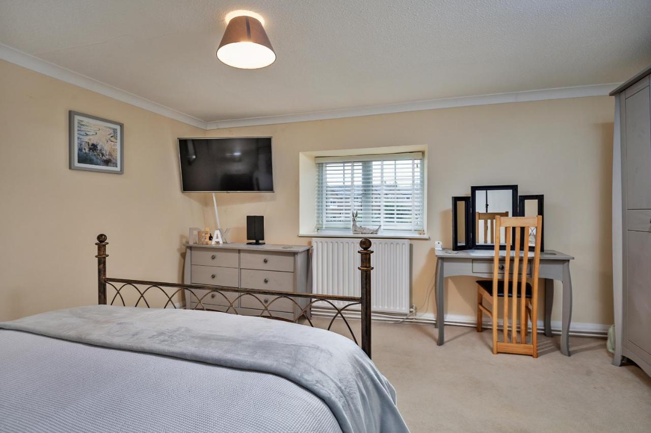 Finest Retreats - Cloggers Cottage Darley Eksteriør bilde
